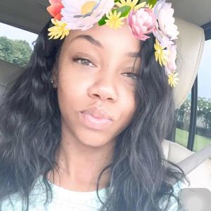 Meet your Posher, Sarina